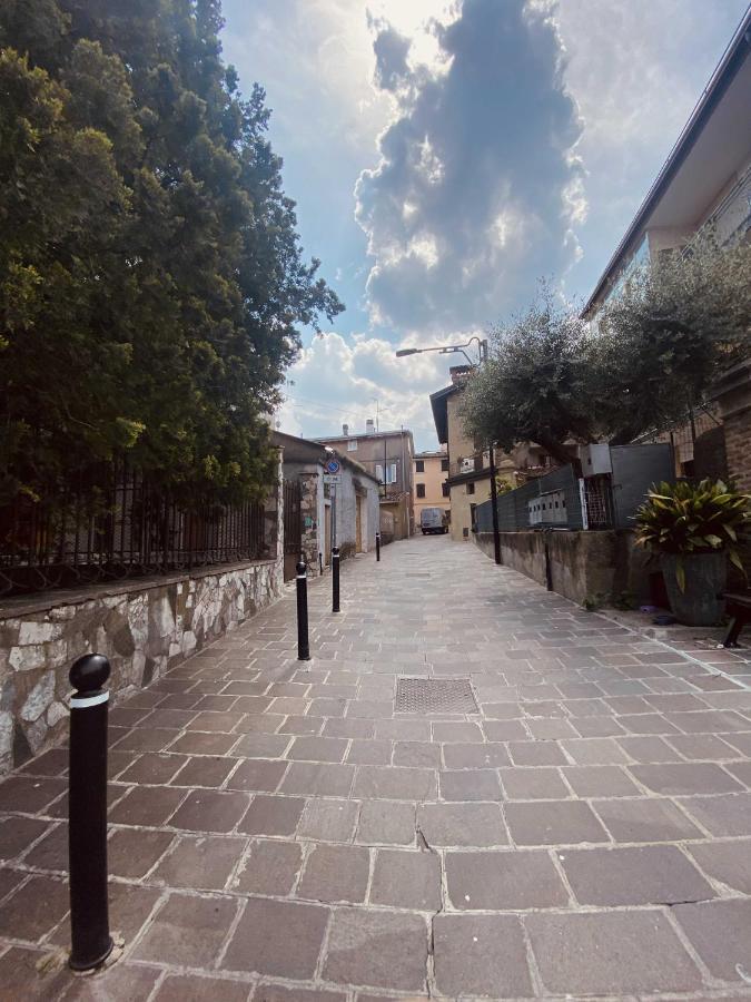 Antico Borgo Apartment Desenzano del Garda Exterior photo